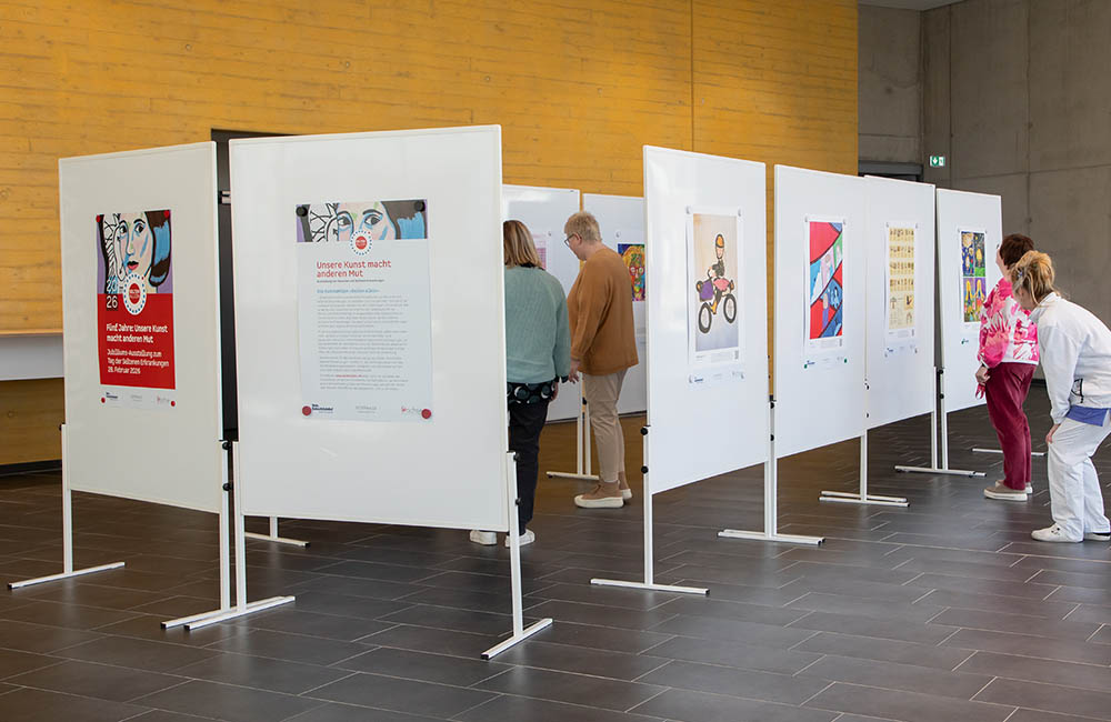 Kunstaktion Selten allein